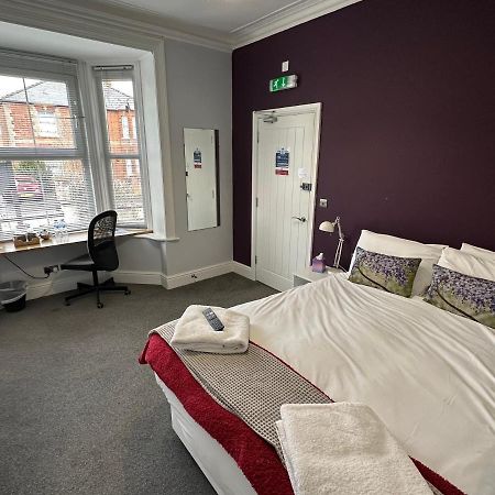 Arlan House, Central Basingstoke Hotel Extérieur photo